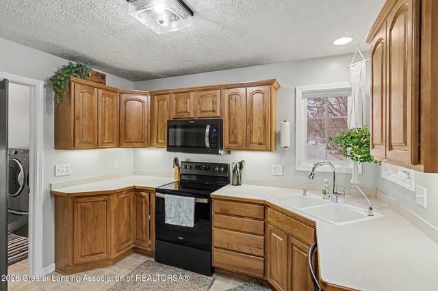 10285 River Rock Road, Dimondale, MI 48821