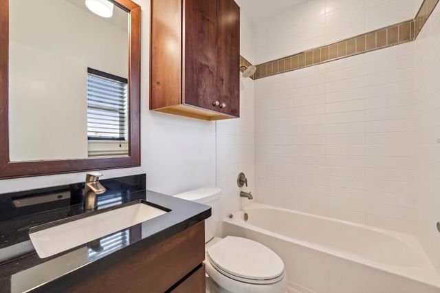 524 Sandman Street, Houston, TX 77007