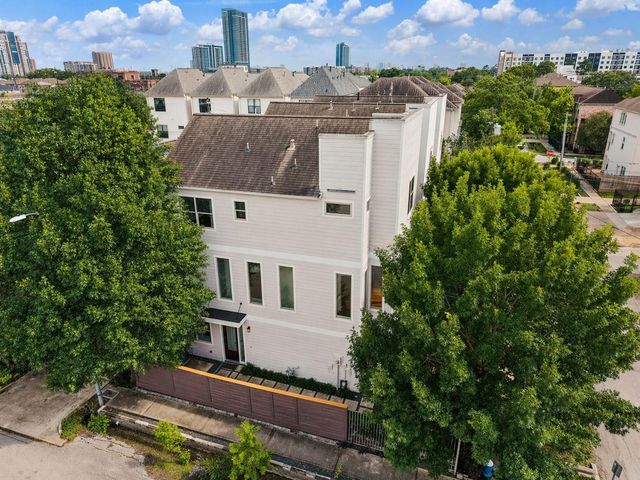 524 Sandman Street, Houston, TX 77007