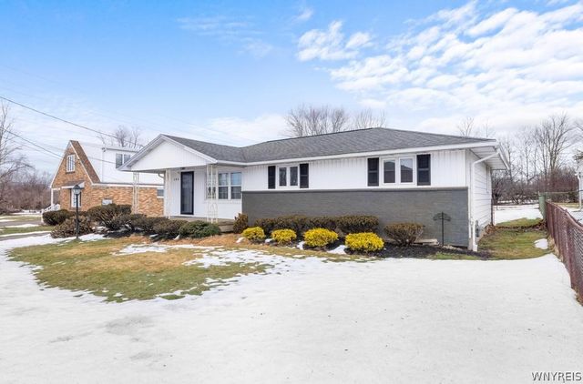 108 Circle Lane, Lackawanna, NY 14218