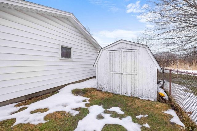 108 Circle Lane, Lackawanna, NY 14218