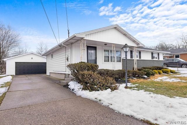 108 Circle Lane, Lackawanna, NY 14218