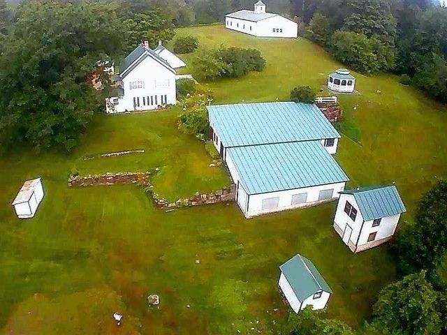 352 Maple Hill Road, Newbury, VT 05051