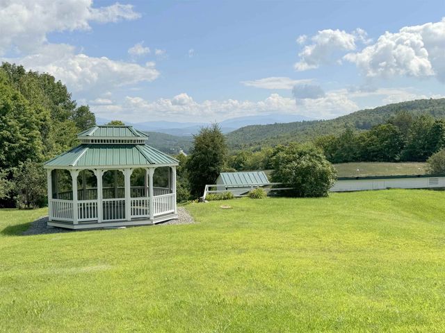 352 Maple Hill Road, Newbury, VT 05051
