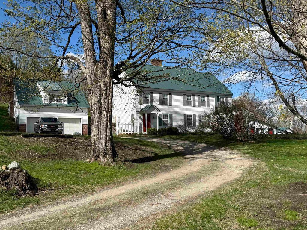 352 Maple Hill Road, Newbury, VT 05051