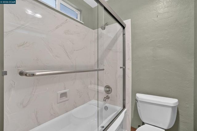 14180 Santiago Rd, San Leandro, CA 94577