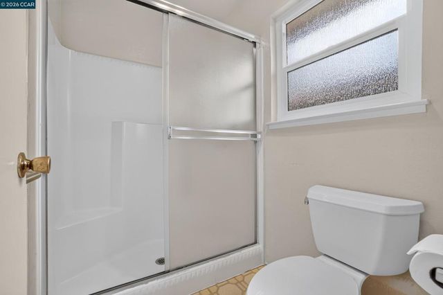 14180 Santiago Rd, San Leandro, CA 94577