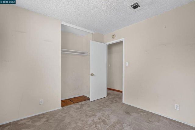 14180 Santiago Rd, San Leandro, CA 94577