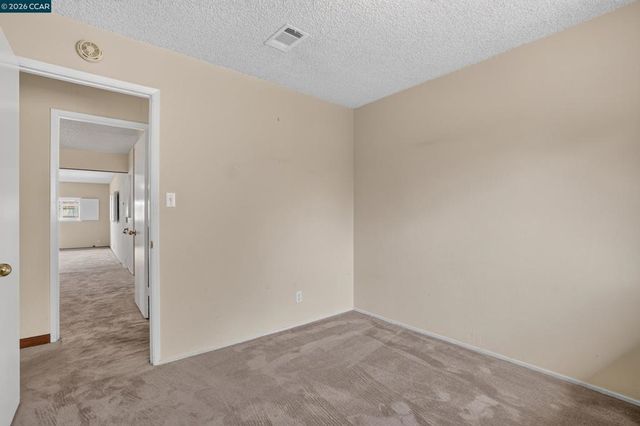 14180 Santiago Rd, San Leandro, CA 94577
