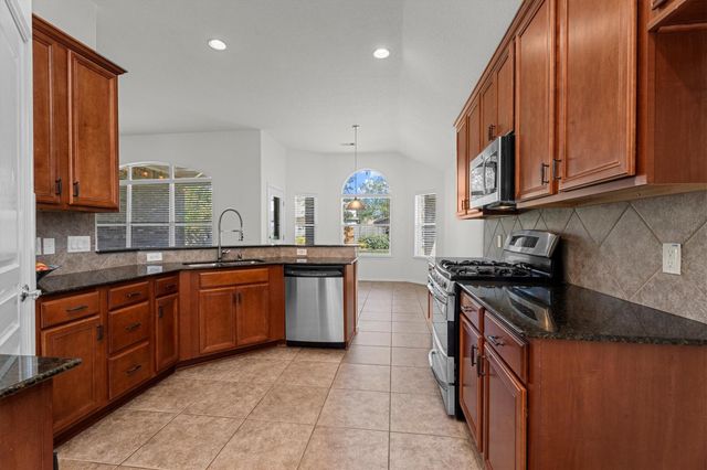 19906 Sagebrush Cove, Richmond, TX 77407