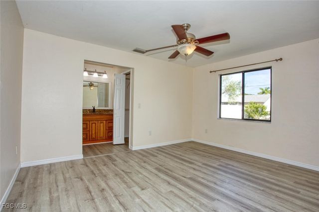 625 SE 1st PL, Cape Coral, FL 33990