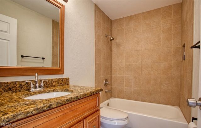 625 SE 1st PL, Cape Coral, FL 33990