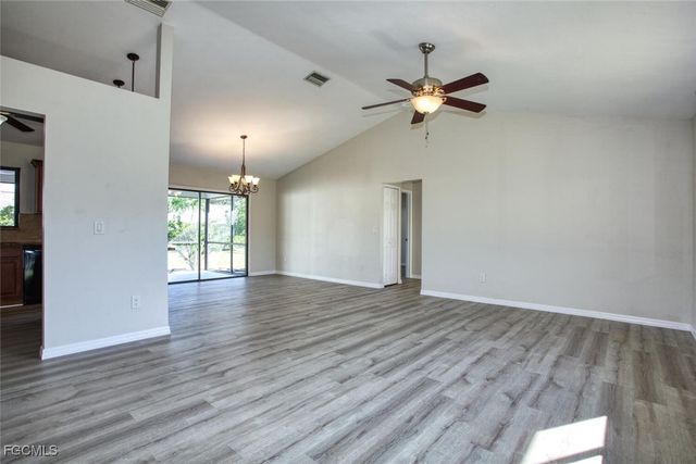 625 SE 1st PL, Cape Coral, FL 33990