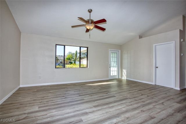 625 SE 1st PL, Cape Coral, FL 33990