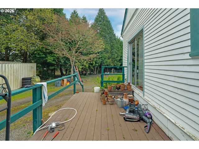 5555 Sw SCHOLLS FERRY Rd, Portland, OR 97225