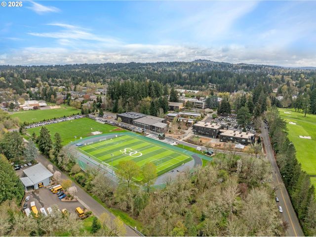 5555 Sw SCHOLLS FERRY Rd, Portland, OR 97225