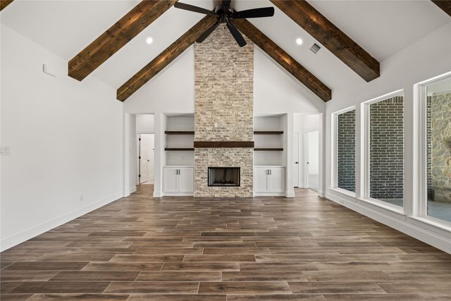 104 Oak Meadow Lane, Weatherford, TX 76085