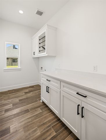 104 Oak Meadow Lane, Weatherford, TX 76085