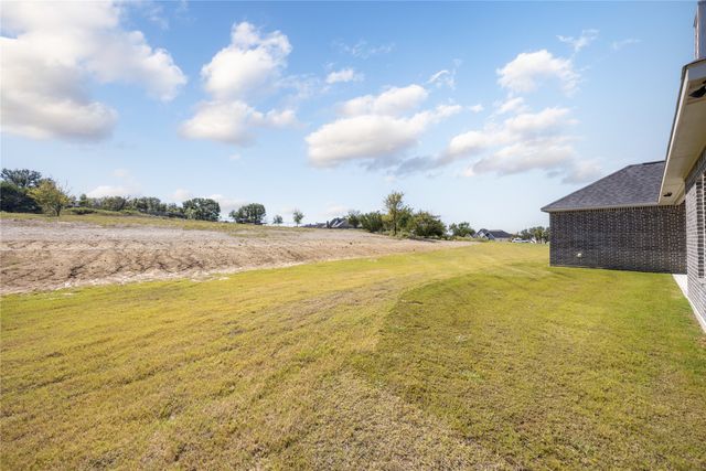 104 Oak Meadow Lane, Weatherford, TX 76085