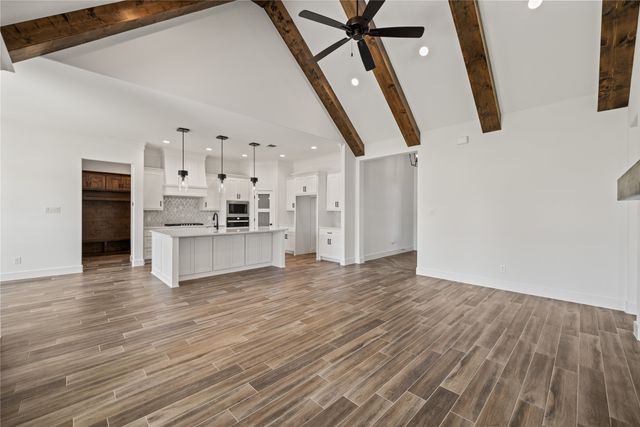 104 Oak Meadow Lane, Weatherford, TX 76085