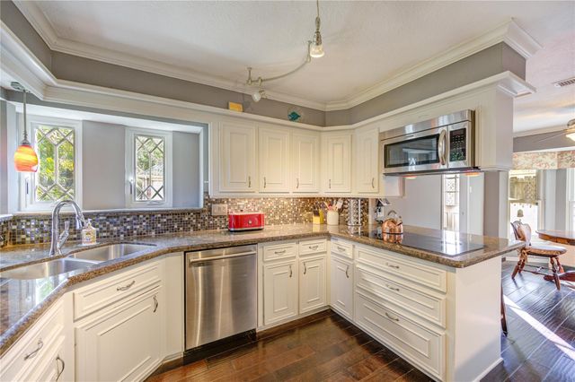 22526 Cove Hollow Drive, Katy, TX 77450