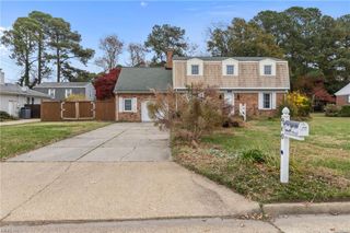 960 Lindsley DR, Virginia Beach, VA 23454
