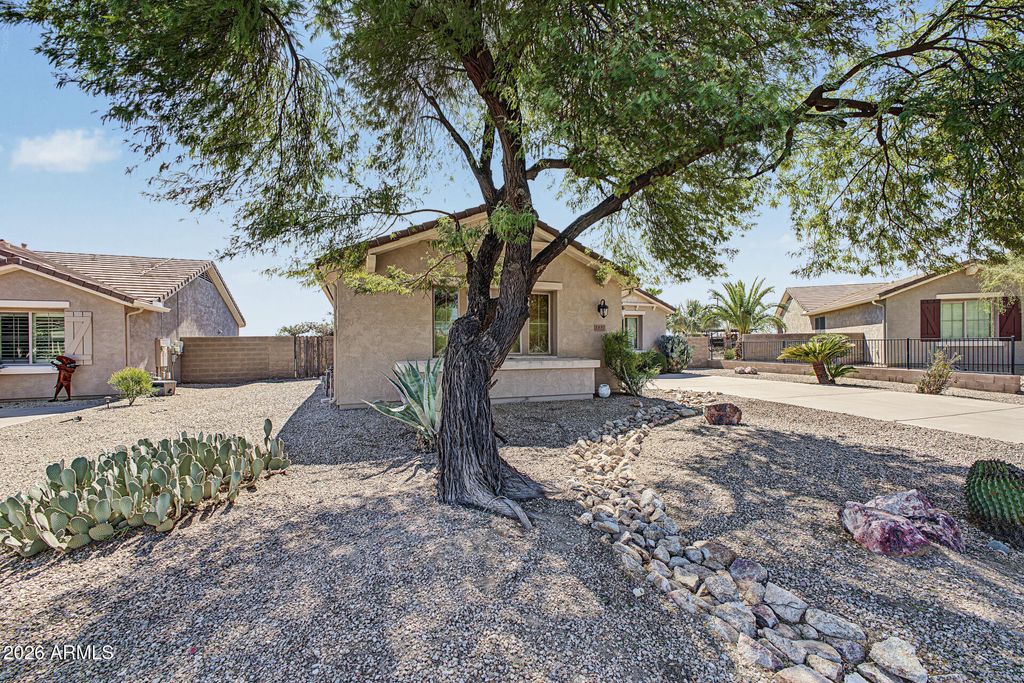 1157 W DESERT LILY Drive, San Tan Valley, AZ 85143 — photo 2