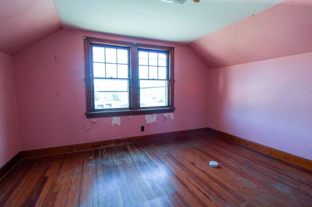 489 LEE JACKSON HWY, Staunton, VA 24401