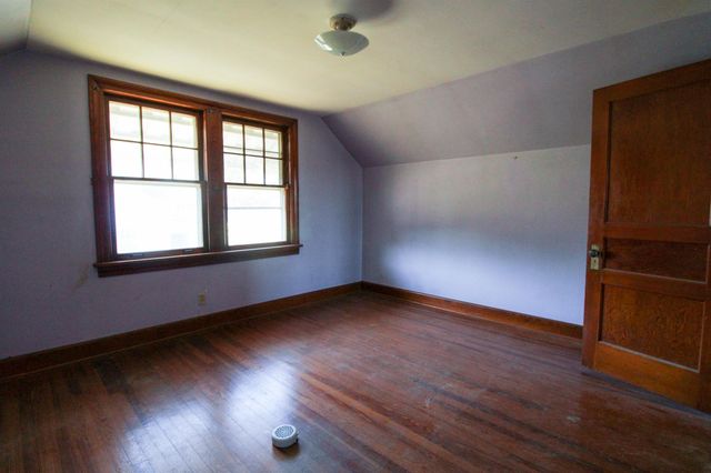 489 LEE JACKSON HWY, Staunton, VA 24401