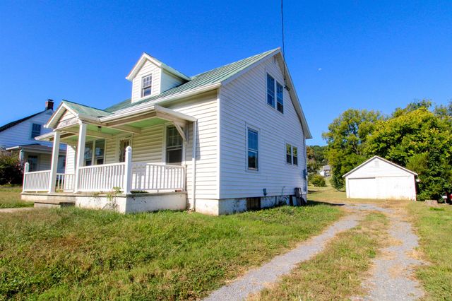 489 LEE JACKSON HWY, Staunton, VA 24401