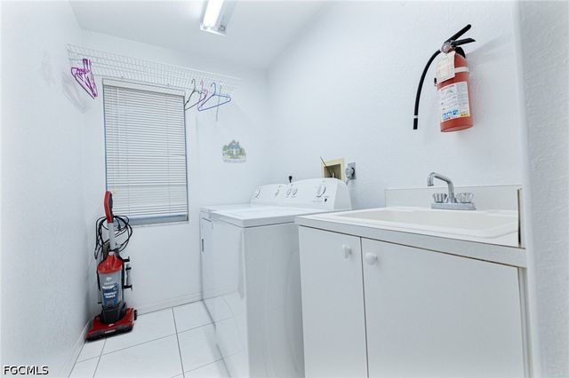 5206 Sands BLVD, Cape Coral, FL 33914