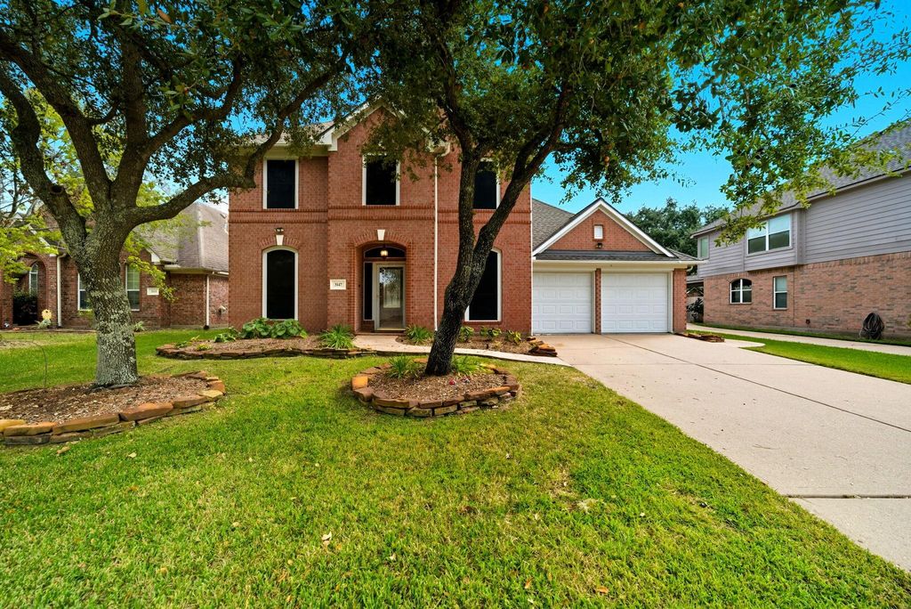 3147 Autumnjoy Drive, Pearland, TX 77584