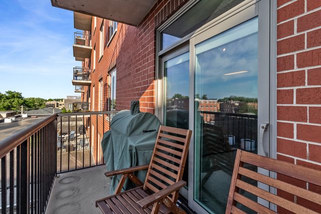 515 Main Street 401, Evanston, IL 60202