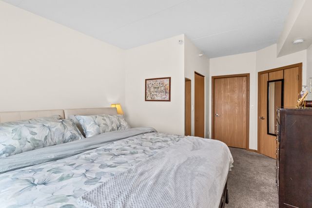 515 Main Street 401, Evanston, IL 60202