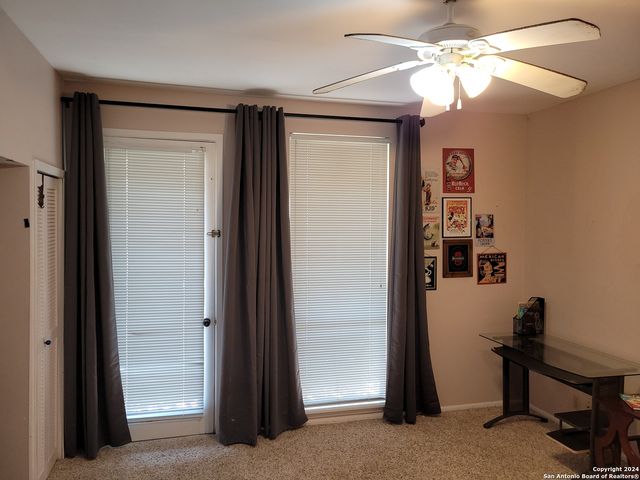 3678 Hidden Dr Apt 901, San Antonio, TX 78217
