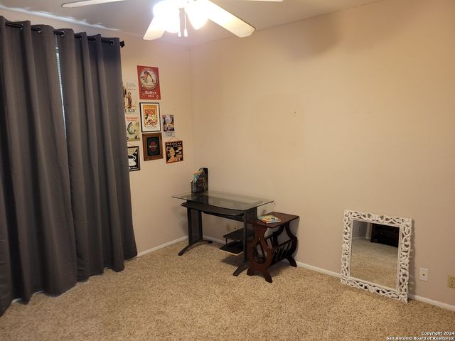 3678 Hidden Dr Apt 901, San Antonio, TX 78217