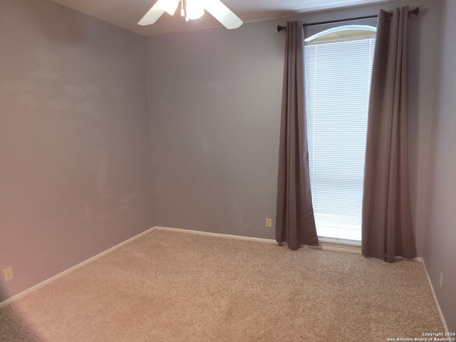 3678 Hidden Dr Apt 901, San Antonio, TX 78217