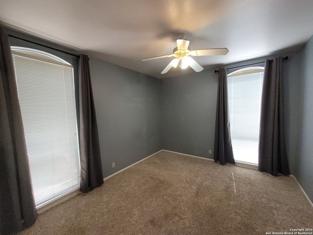 3678 Hidden Dr Apt 901, San Antonio, TX 78217