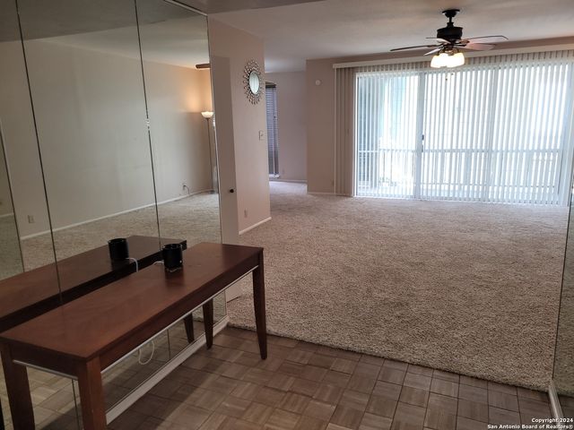 3678 Hidden Dr Apt 901, San Antonio, TX 78217