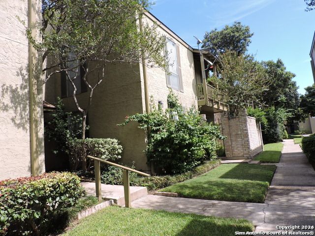3678 Hidden Dr Apt 901, San Antonio, TX 78217