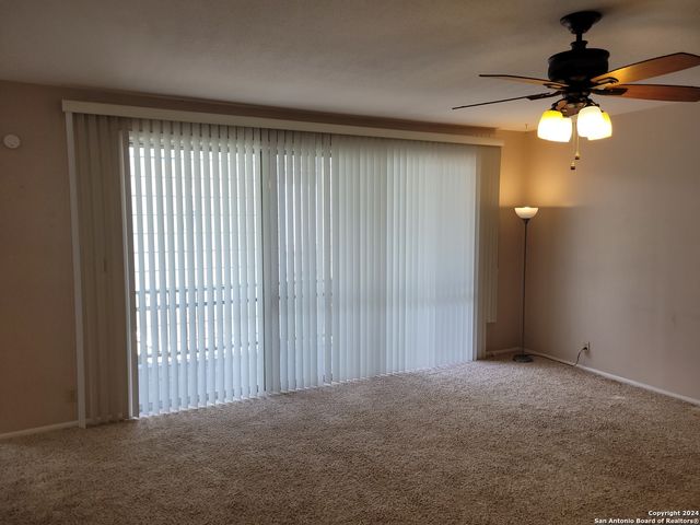 3678 Hidden Dr Apt 901, San Antonio, TX 78217