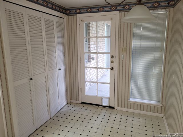 3678 Hidden Dr Apt 901, San Antonio, TX 78217
