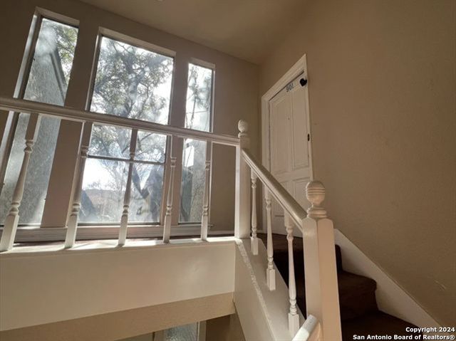 3678 Hidden Dr Apt 901, San Antonio, TX 78217