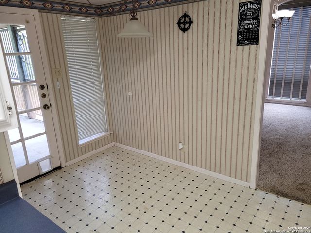 3678 Hidden Dr Apt 901, San Antonio, TX 78217
