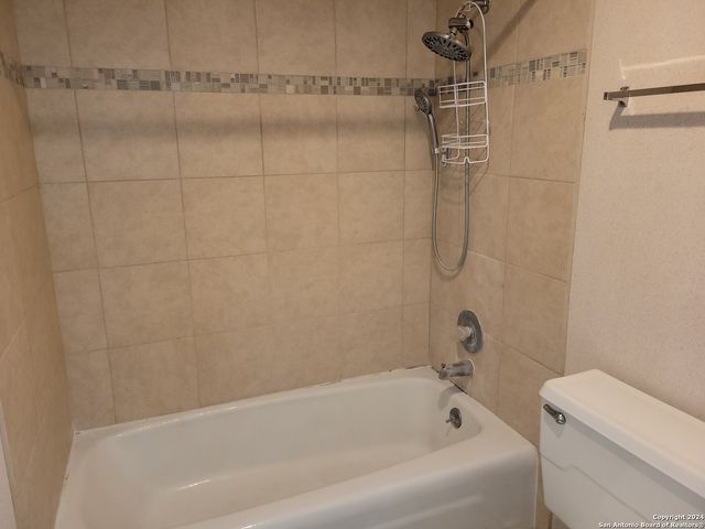 3678 Hidden Dr Apt 901, San Antonio, TX 78217
