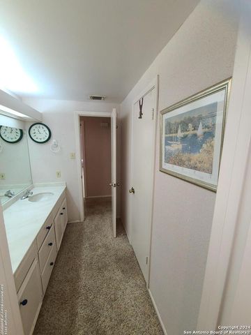 3678 Hidden Dr Apt 901, San Antonio, TX 78217