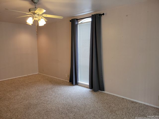 3678 Hidden Dr Apt 901, San Antonio, TX 78217
