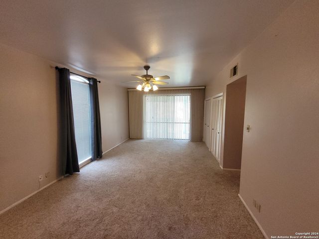 3678 Hidden Dr Apt 901, San Antonio, TX 78217