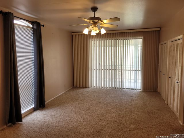 3678 Hidden Dr Apt 901, San Antonio, TX 78217