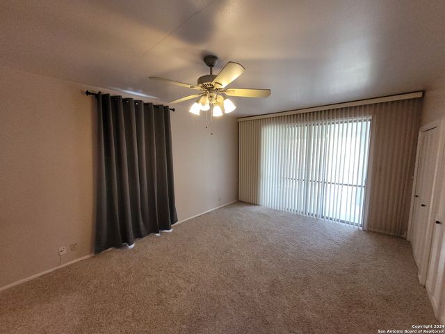 3678 Hidden Dr Apt 901, San Antonio, TX 78217